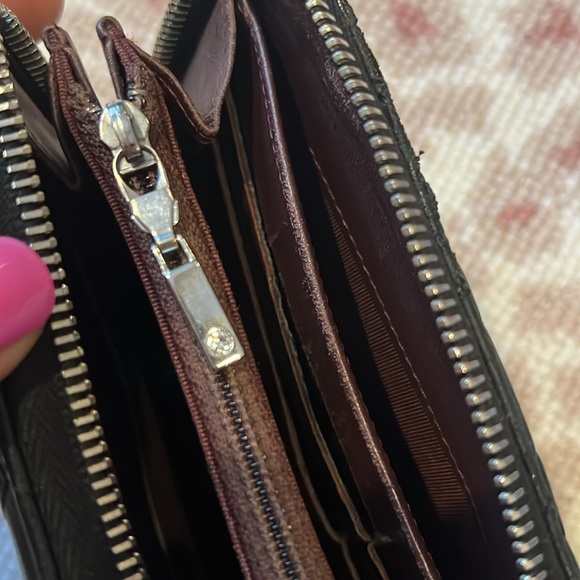 Authentic Chanel wallet - Picture 9 of 12